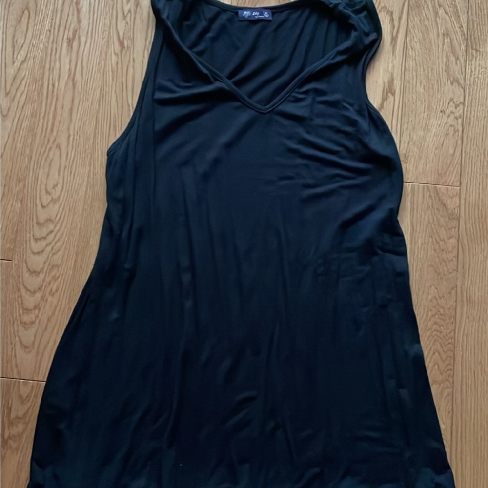 Black Sleeveless Tank Top with Lace Ruffle